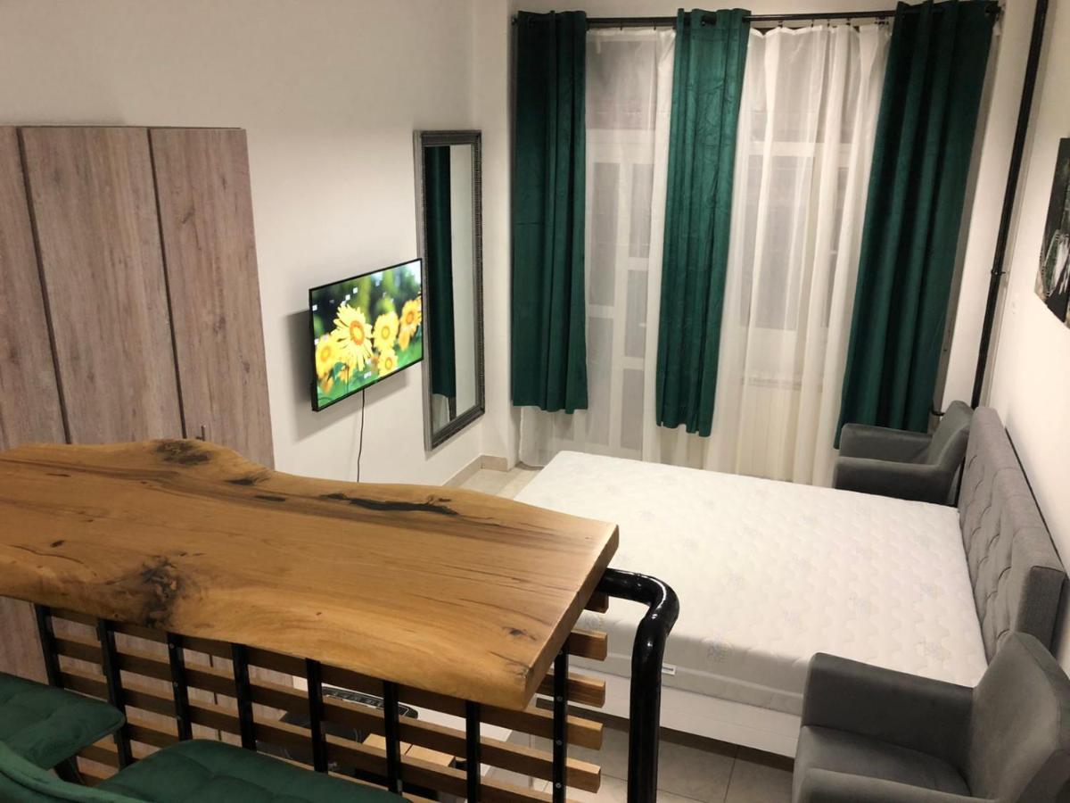 Kosa Apartment Bezanija Bagian luar foto